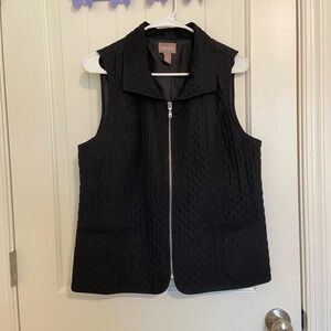 EUC | Chico’s women’s padded diamond‎ stitch vest — medium